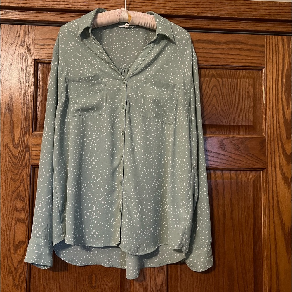 Maurice’s green blouse